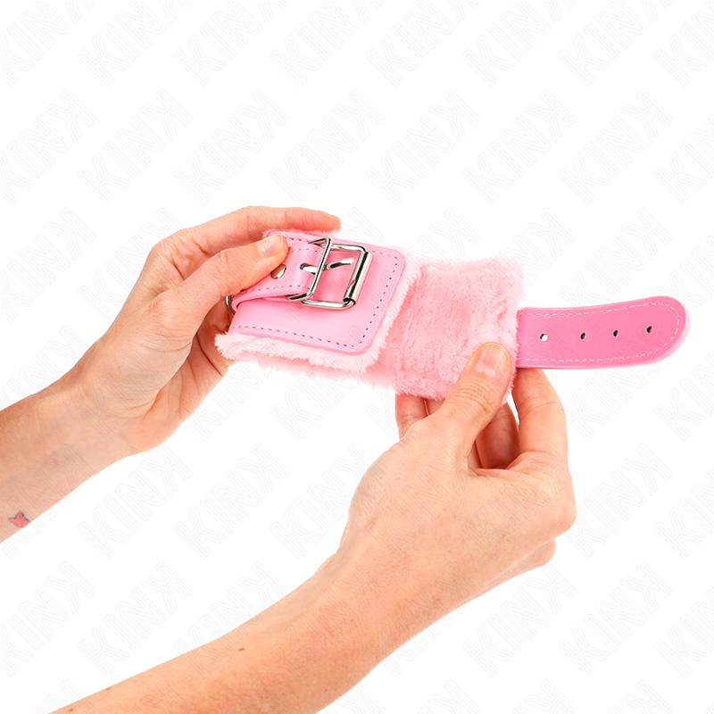 KINK - MENOTTES MATELASSÉES ROSES AVEC SANGLE ROSE AJUSTABLE 20-29 CM X 5.5 CM