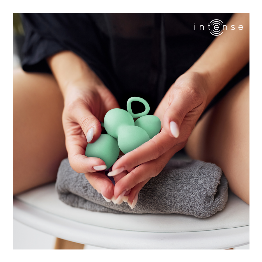 INTENSE - CHARLI KIT JADE KEGEL BALLS