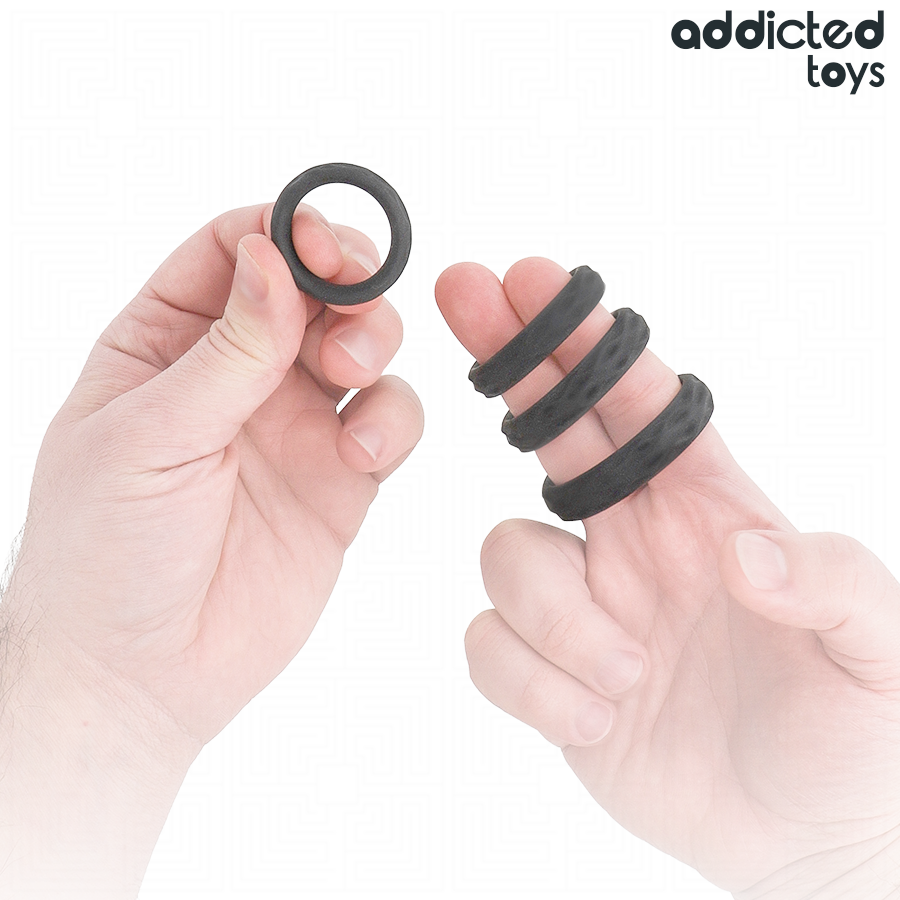 ADDICTED TOYS - LOT DE 4 ANNEAUX DE PÉNIS TEXTURÉS DE TAILLES DIFFÉRENTES