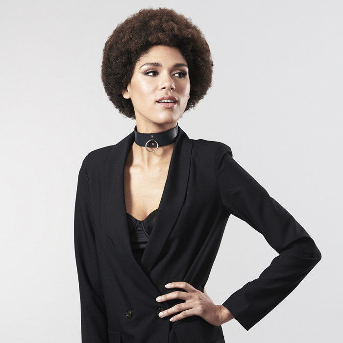 BIJOUX INDISCRETS MAZE - COLLIER AVEC SANGLE NOIR